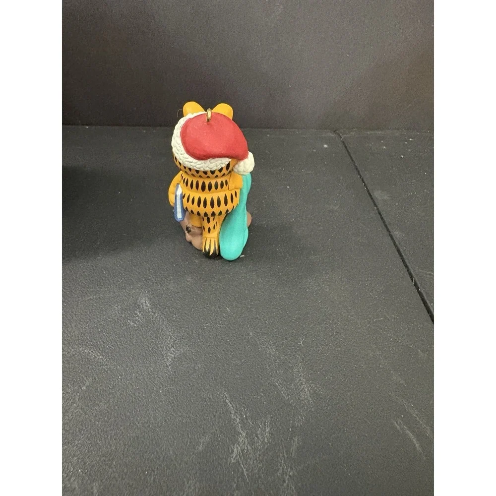 Garfield Hallmark Ornament 1992 Bedtime Stories Blanket Dog Slippers Santa Hat